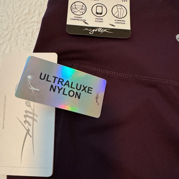 Gottex Exercise Leggings - Picture 4 of 6